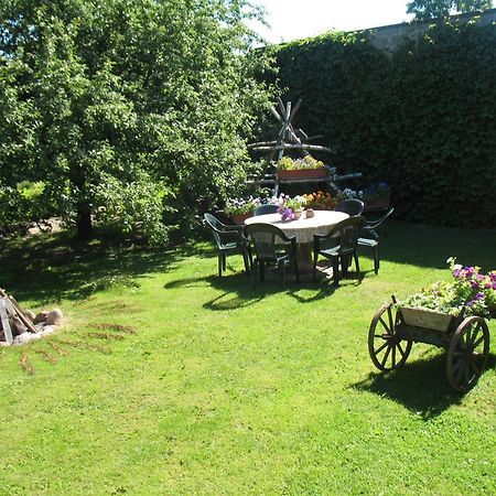 Pulkvedis Guest House Ventspils Luaran gambar