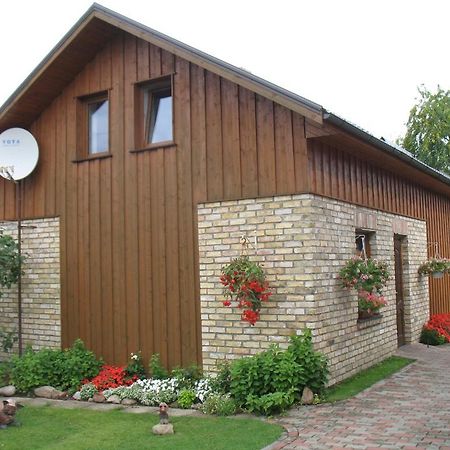Pulkvedis Guest House Ventspils Luaran gambar