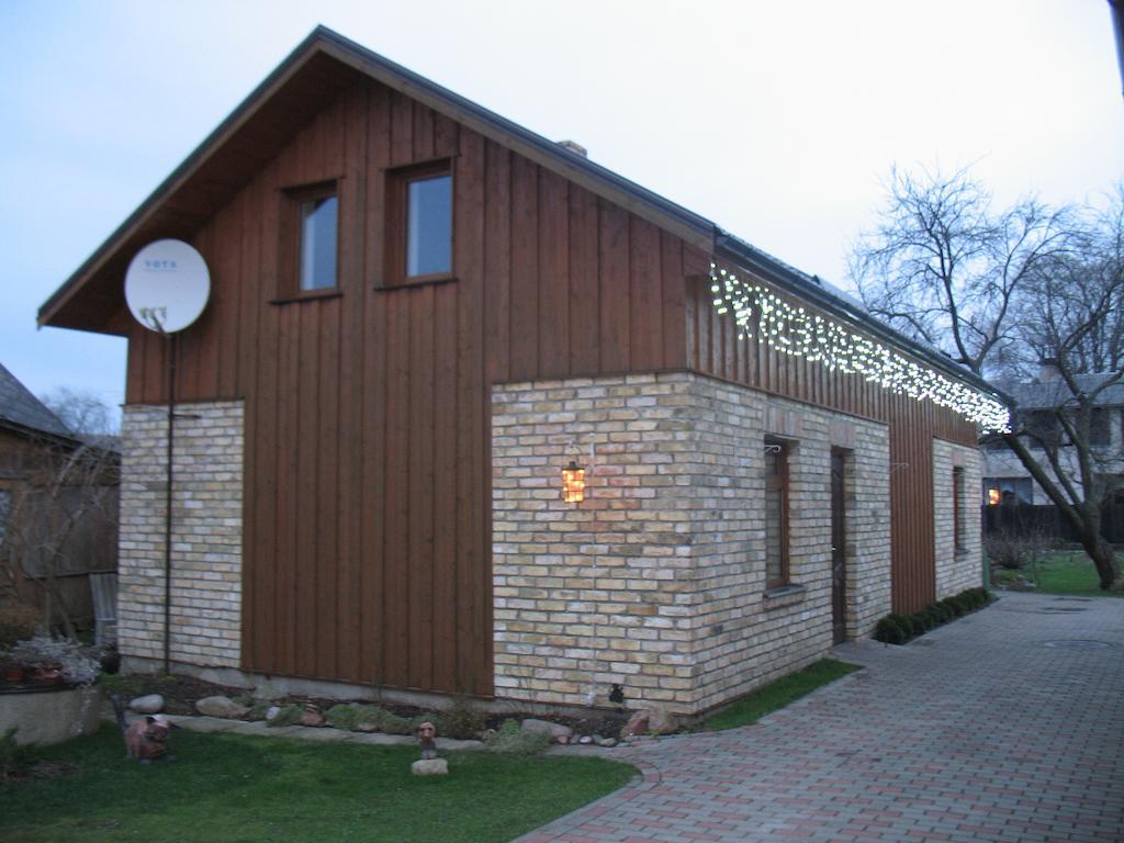Pulkvedis Guest House Ventspils Luaran gambar